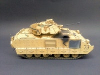 아카데미135 M2A2브래들리