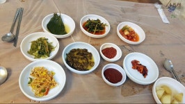 전라도 광주 문재인 대통령님이 다녀갔다는 화랑궁회관