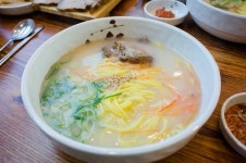 제주 여행에서 먹은 김치찌개 게하파티 고기국수 흑돼지 무한리필 돼지국밥