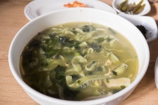 초봄 제주 여행1 게하 파티1 보말칼국수 김만복 김밥 게하 파티 2