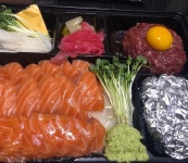 점심에 먹은 카이센동 ~ 저녁에 시킨 배달 연어육회 | 음식 갤러리 점심에 먹은 카이센동 ~ 저녁에 시킨 배달 연어육회 | 음식 갤러리 | 루리웹