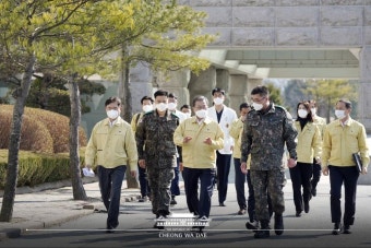 (소속사) 문재인 대통령, 국군대전병원 및 국군간호사관학교 방문 | 정치유머 게시판 (소속사) 문재인 대통령, 국군대전병원 및 국군간호사관학교...