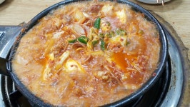 경북 일부지역에서 먹는 스타일의 곱창전골