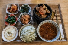 매일 메뉴가 바뀌는 하루정식