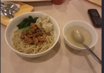 짜장면 시켰는데 고수 한가득식당 중국식이다 해명