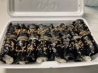 2개 , 500원!! / 속이 꽉찬 꼬마김밥 ^~^ | 음식 갤러리 | 루리웹 l RULIWEB 2개 , 500원!! / 속이 꽉찬 꼬마김밥 ^~^ | 음식 갤러리 | 루리웹