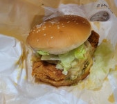 맘스터치 치즈홀릭 버거 | 음식 갤러리 | 루리웹 l RULIWEB 맘스터치 치즈홀릭 버거 | 음식 갤러리 | 루리웹