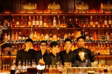 베트남 다낭 바(BAR) 투어 | 해외여행 / 유학 이야기 게시판 베트남 다낭 바(BAR) 투어 | 해외여행 / 유학 이야기 게시판 | 루리웹