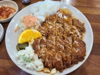 만원 한장으로 배터지는 떡볶이 돈까스맛집