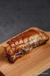 스테이크처럼 조리해본 크리스피 통삼겹