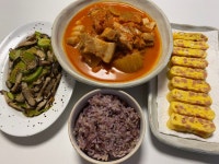 돼지김치찌개와 계란말이