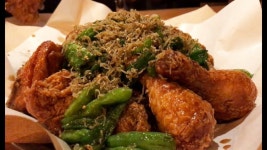 노랑치킨 빨강치킨은 많이들 봤지