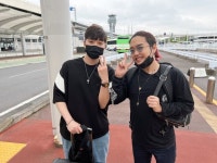 에이펙스버튭몬도 일본 가서 다 만나고 돌아 댕기네