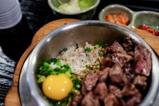 송리단길 솥밥과 노티드 도넛