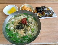 부산의 흔한 시장 칼국수집jpg