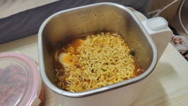 백수가 새벽에 배고파서 라면 먹음 | 유머 게시판 | RULIWEB 백수가 새벽에 배고파서 라면 먹음 | 유머 게시판 | 루리웹
