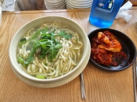 부산에서 김치로 유명한 칼국수집 왔는데 | 유머 게시판 부산에서 김치로 유명한 칼국수집 왔는데 | 유머 게시판 | 루리웹