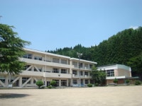 일본에 있다는 다소 황당한 이름의 초중학교