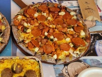 직접 먹어봤다, 피자에 진심인 원신의 매운 맛 좀 바바라