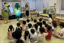 초록우산어린이재단 지난 주 4일 화 롯데칠성음료EBS와 어린이 환경 교육 찾아가는 그린조끼 구조대 진행