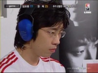 스타크래프트E스포츠의 황제 임요환의 현역 선수시절 안경착용했을 당시