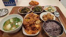 이전 회사밥이랑 지금 회사밥 비교 | 유머 게시판 이전 회사밥이랑 지금 회사밥 비교 | 유머 게시판 | 루리웹