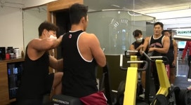 격투기선수 축구선수 연예인을 가르치는 헬스 선생님