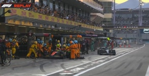 f1)핏스탑 엄청 극적이네 | 유머 게시판 f1)핏스탑 엄청 극적이네 | 유머 게시판 | 루리웹