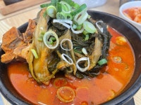 청년감자탕에서 먹은 뼈장국
