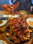 평소엔 못 갔던 식당에서 통 오징어 제육 볶음