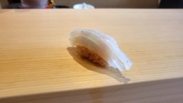 금요일 점심 아내와 스시 먹고 왔습니다