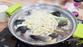 밖에서 밥 먹습니다 경기 가평 박승광해물손칼국수