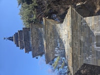 의외로 내려오는 길에 있는 국보