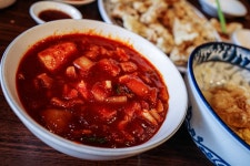 연중반점 고기튀김 사천짜장
