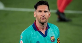 Lionel Messi would be interested in Man Utd transfer as Barcelona exit looms - Daily Star Lionel Messi would be interested in... 