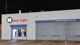 Gym owner caught red-handed with £38,000 worth of anabolic steroids during police raid - Daily Star Gym owner caught red-handed... 