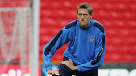 Giraffe Peter Crouch needed to be rescued after trying to do weights in the gym - Daily Star Peter Crouch needed to be... 