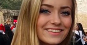 Glam teacher had three hour sex marathon with student, 17, in her marital home - Daily Star Glam teacher had three hour sex... 