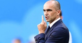 Man Utd news: Andy Gray explains Roberto Martinez choice to replace Jose Mourinho - Daily Star Man Utd news: Andy Gray explains... 