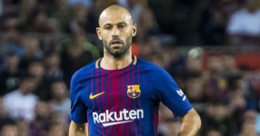 Barcelona eye Manchester United defender transfer to replace Javier Mascherano in January - Daily Star Barcelona eye Manchester... 