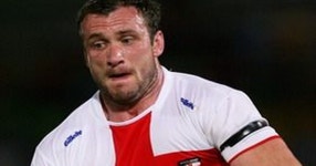 Aussies launch muscle attack - Daily Star Aussies launch muscle attack