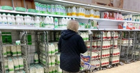 Sainsburys, Aldi and Waitrose shoppers confused by change to milk - Liverpool Echo Sainsburys, Aldi and Waitrose shoppers spot... 