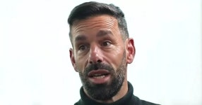 Ruud van Nistelrooy unhappy with fake Cody Gakpo quotes about Manchester United - Liverpool Echo Van Nistelrooy unhappy with... 