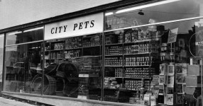 Pet shop where an ape lived inside is now a JD Wetherspoon - Liverpool Echo Pet shop where an ape lived inside is now a Wetherspoon