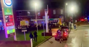 Anfield crash LIVE as bus and van crash into house - Liverpool Echo Anfield crash LIVE as bus and van crash into house