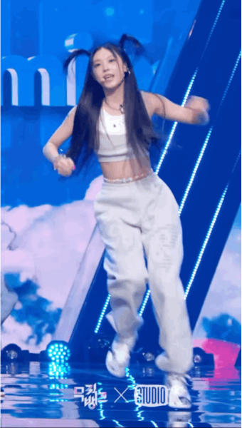 뉴진스 'Ditto' 뮤직비디오 표절 논란 관련해서 입장 떳다 | 유머 게시판 | RULIWEB 뉴진스 'Ditto' 뮤직비디오 표절 논란 관련해서 입장 떳다...