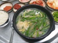 아침에 먹은 돼지 국밥