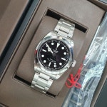 1년 버틴 나에게 주는 선물 튜더 블랙베이36