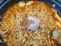 스푼에서 진짬뽕 신라면블랙 끓여먹어봤습니다