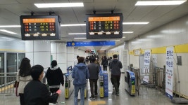잉여고삼 in 수인분당선 이매역